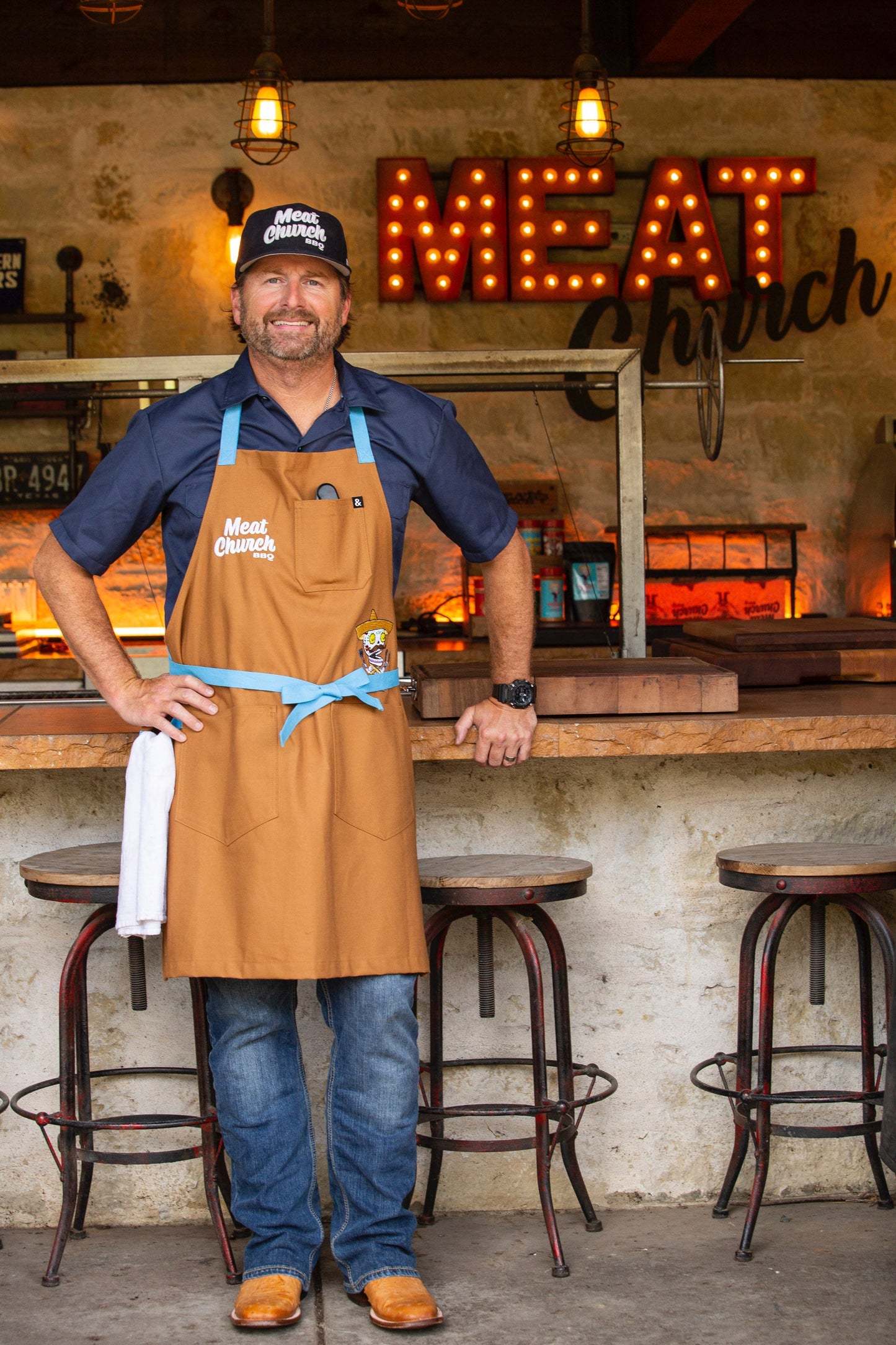 hedley-and-bennett-meat-church-apron-duck-tan-v4 image_912805a7-8b3f-48b2-8698-64cb1afdc18a.jpg