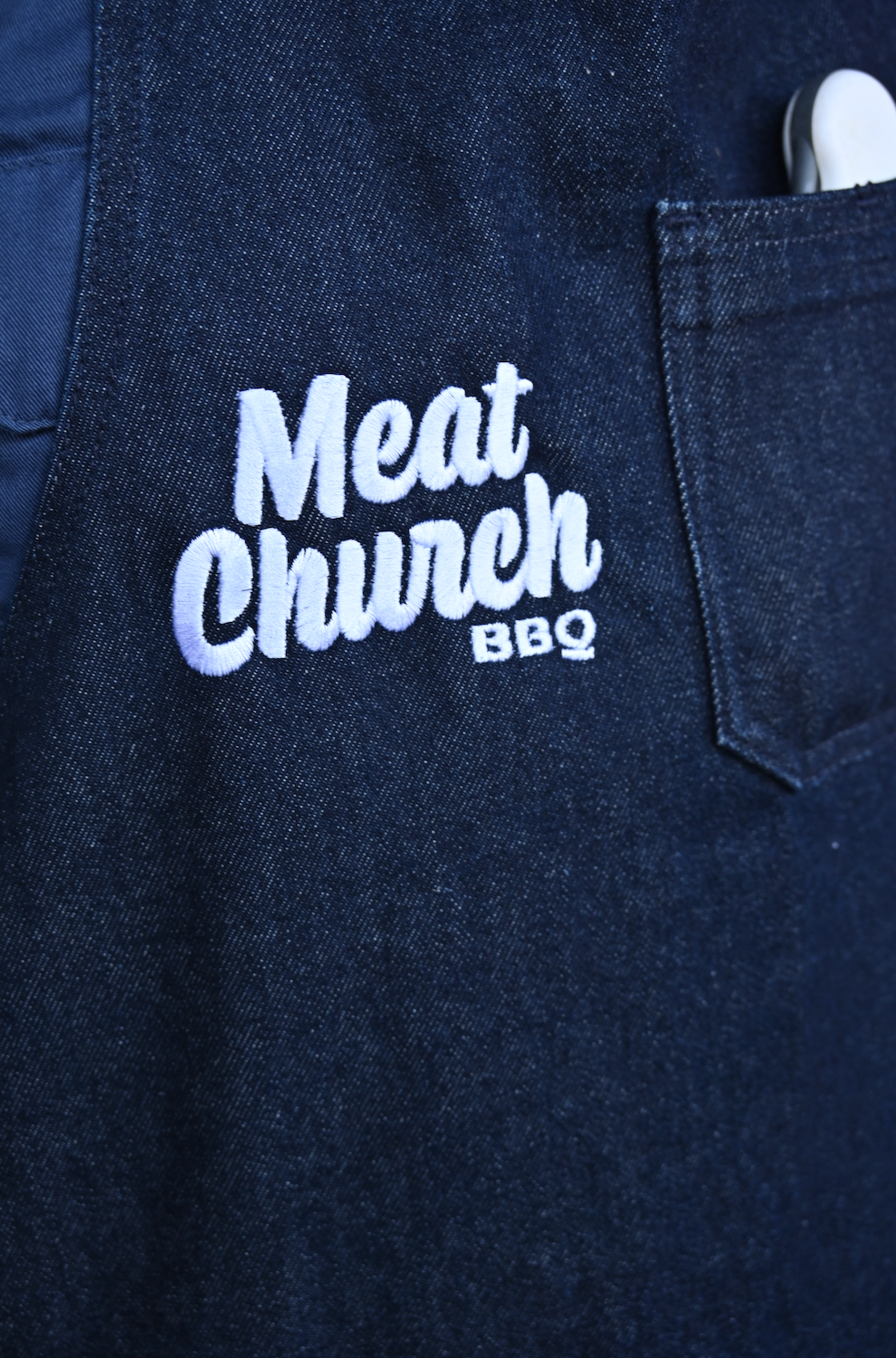 hedley-and-bennett-meat-church-apron-navy-h9 Screenshot_2024-07-03_at_2.52.19_PM.png